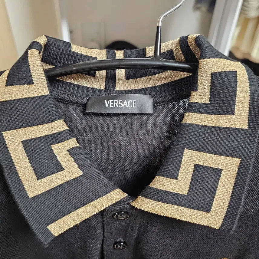 [BUNJANG] Versace Greca Black Short Sleeve Polo Shirt (L) / 베르사체 카라티(그레카 블랙 반팔 폴로셔츠)