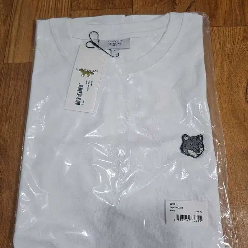 [BUNJANG] Maison Kitsuné Fox Patch Short Sleeve T-Shirt White XL / 메종키츠네 폭스 패치 반팔 티셔츠 화이트 XL