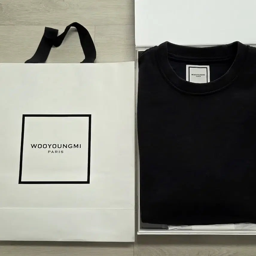 [BUNJANG] Wooyoungmi 3D Back Logo Flower Sweatshirt Black / 우영미 3D 백로고 플라워 맨투맨