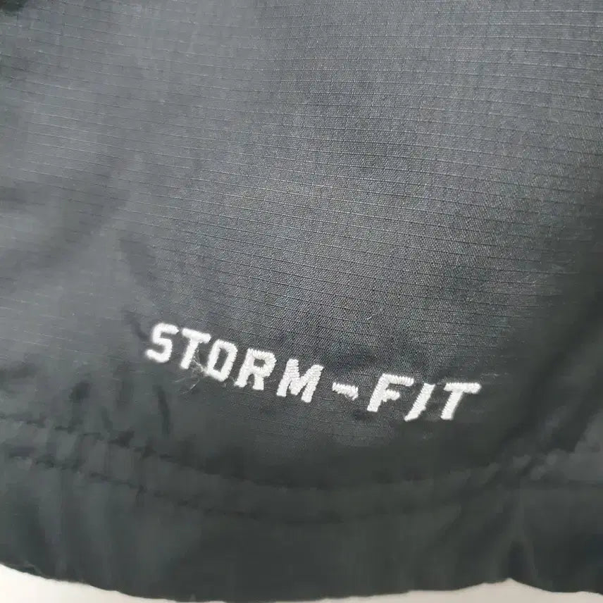 [BUNJANG] Nike Storm-FIT Hooded Windbreaker Jacket Black M / 나이키 정품 스톰핏 후드 바람막이 재킷 블랙 M