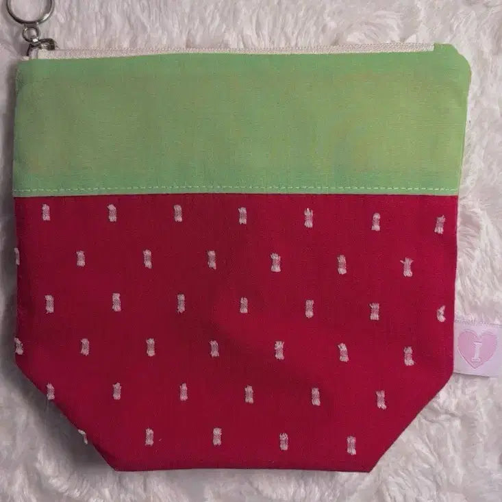 [BUNJANG] Isomers Strawberry Pouch Red (Used by ILY:1&