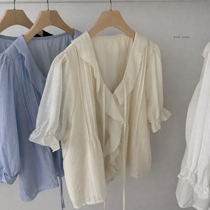 [BUNJANG] High-Quality Frill Pintuck Blouse / 비침X 고퀄 프릴 핀턱 블라우스 / 107