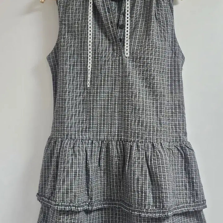 [BUNJANG] Duomio Check Mini Hooded Dress (Black) / 뚜오미오 체크 미니 후디드 드레스 (블랙 / 품절 상품)