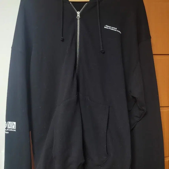 [BUNJANG] Plastic Product Hooded Zip-Up Hoodie L / 플라스틱 프로덕트 후드집업 L