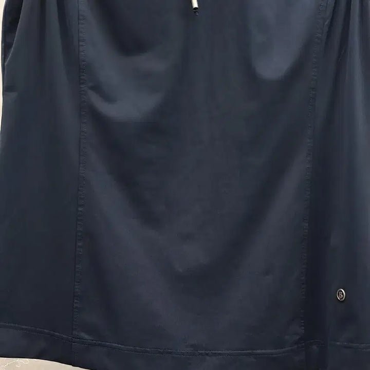 [BUNJANG] Bogner Sleeveless High-Neck T-Shirt Free Size / 보그너 민소매  free
