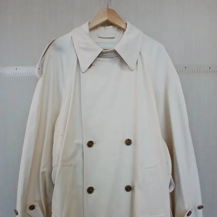 [BUNJANG] Instantfunk Ivory Double Button Trench Coat / 인스던트펑크 아이보리 더블 버튼 트렌치 코트