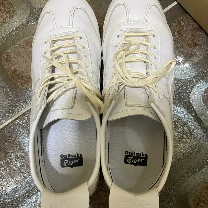 [BUNJANG] Onitsuka Tiger Mexico 66 SD White White 240 / 오니츠카타이거 멕시코 66 SD 화이트 화이트 240