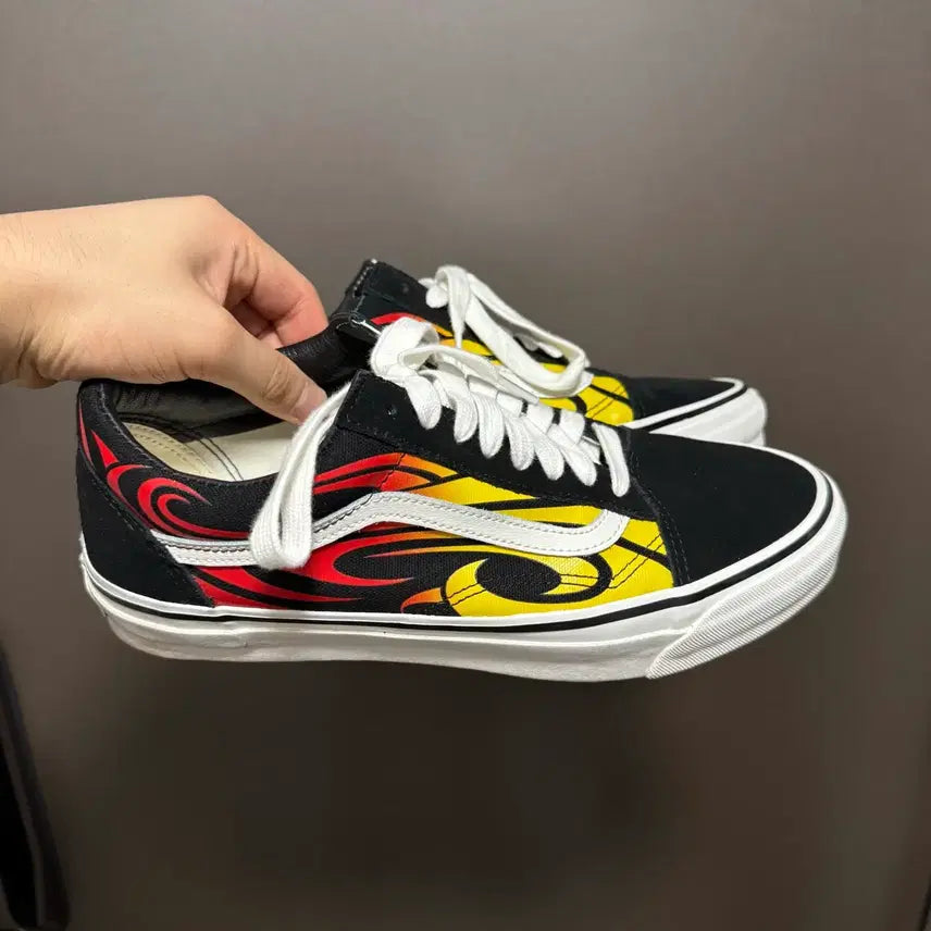 [BUNJANG] Vans Old Skool Flame Sneakers / (290) 반스 올드스쿨 플레임