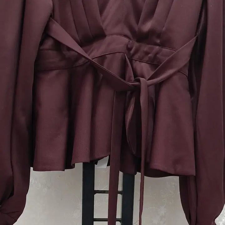 [BUNJANG] DINT Lovely Blouse (Wine) / DINT  러블리블라우스 55