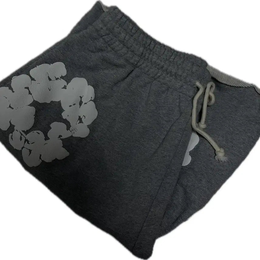 [BUNJANG] Denim Tears Cotton Wreath Grey Sweat Shorts / [XL] 데님티어스 스웻 쇼츠 반바지 코튼 리쓰 그레이