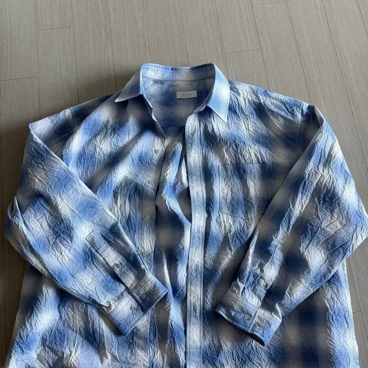 [BUNJANG] Moma Design Blue Gradient Crinkle Check Shirt - Size 105 / 모마디자인 블루 그라데이션 크링클 체크 셔츠 105