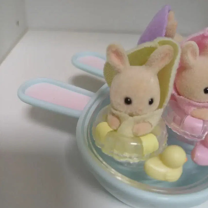 [BUNJANG] Sylvanian Families Milk Rabbit Triplets Bath Time Play Set / 실바니안 밀크토끼 세쌍둥이 목욕 놀이