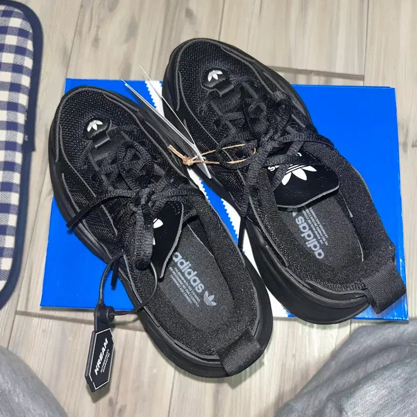 [BUNJANG] Adidas Ozgaia Core Black Shoes / 아디다스 오즈가이아 코어 블랙 220 새상품