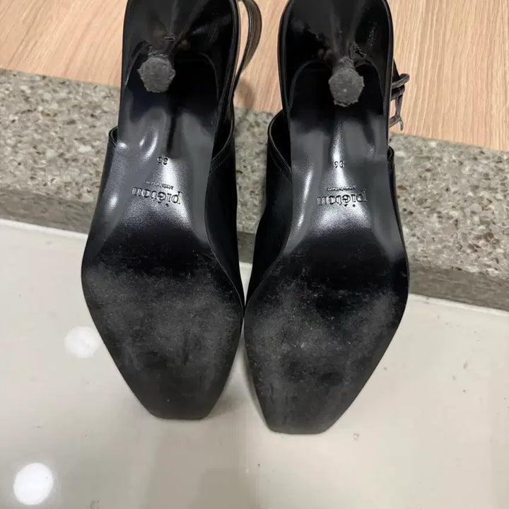 [BUNJANG] Pieton Pita Belted Half Boots Size 36 / 피에톤 피타 벨티드 하프 부츠 36