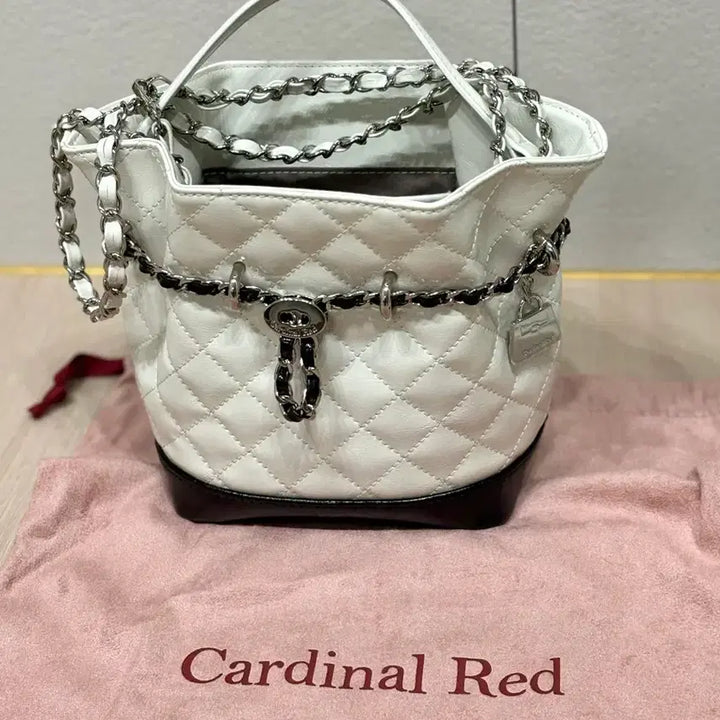 [BUNJANG] Cardinal Red Bell Bag Mix / 카디널레드 벨백 믹스