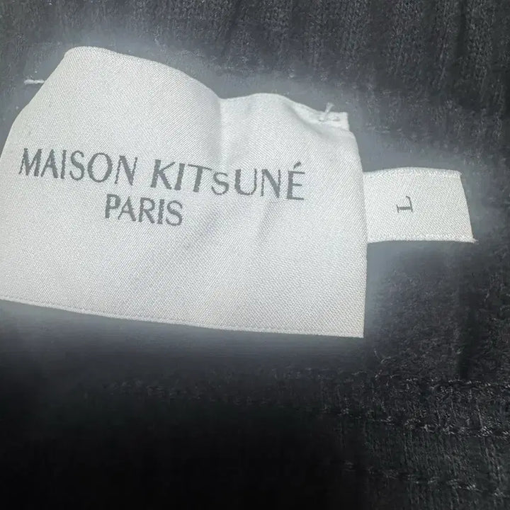 [BUNJANG] Maison Kitsuné Fox Patch Black Jogger Pants / 메종키츠네 폭스 패치 블랙 조거팬츠