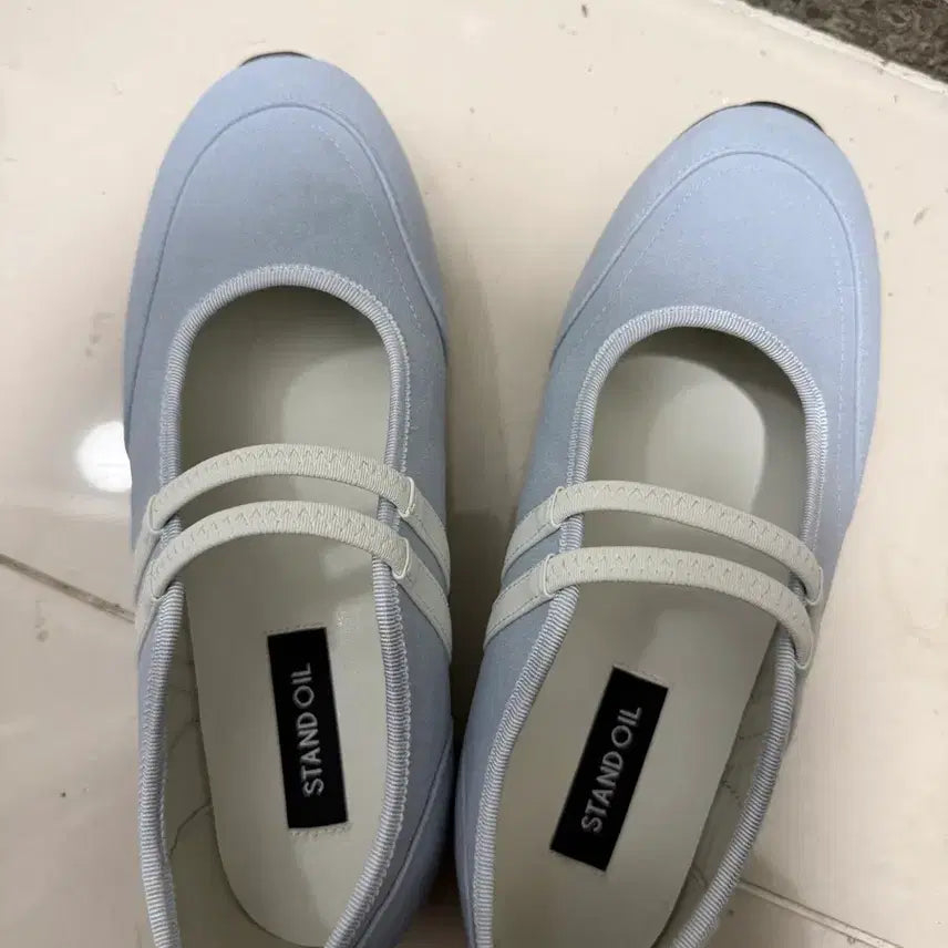 [BUNJANG] Standoil Mary Jane Studs Blue Combo Shoes / 스탠드오일 메리제인 스터드 블루콤비 240