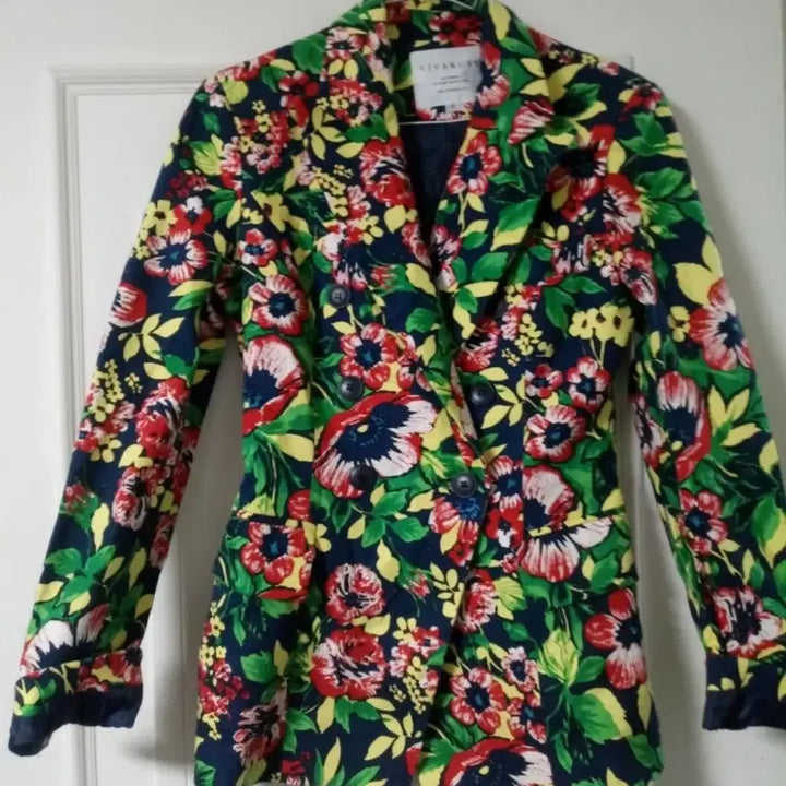 [BUNJANG] Viva Ruby Flower Jacket (S) / 비바루비 플라워 자켓 s