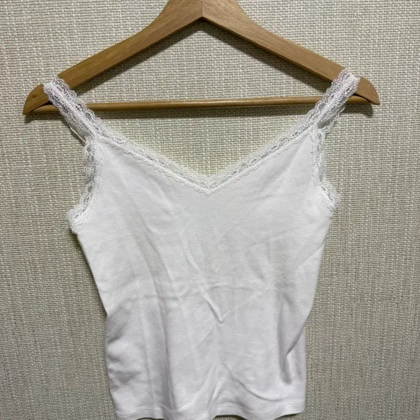 [BUNJANG] Brandy Melville Lace Tank Top / 브랜디멜빌 레이스 나시
