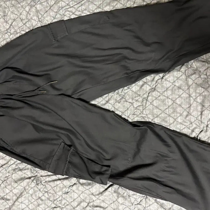 [BUNJANG] Black Cargo Jogger Pants / 블랙 카고 조거팬츠