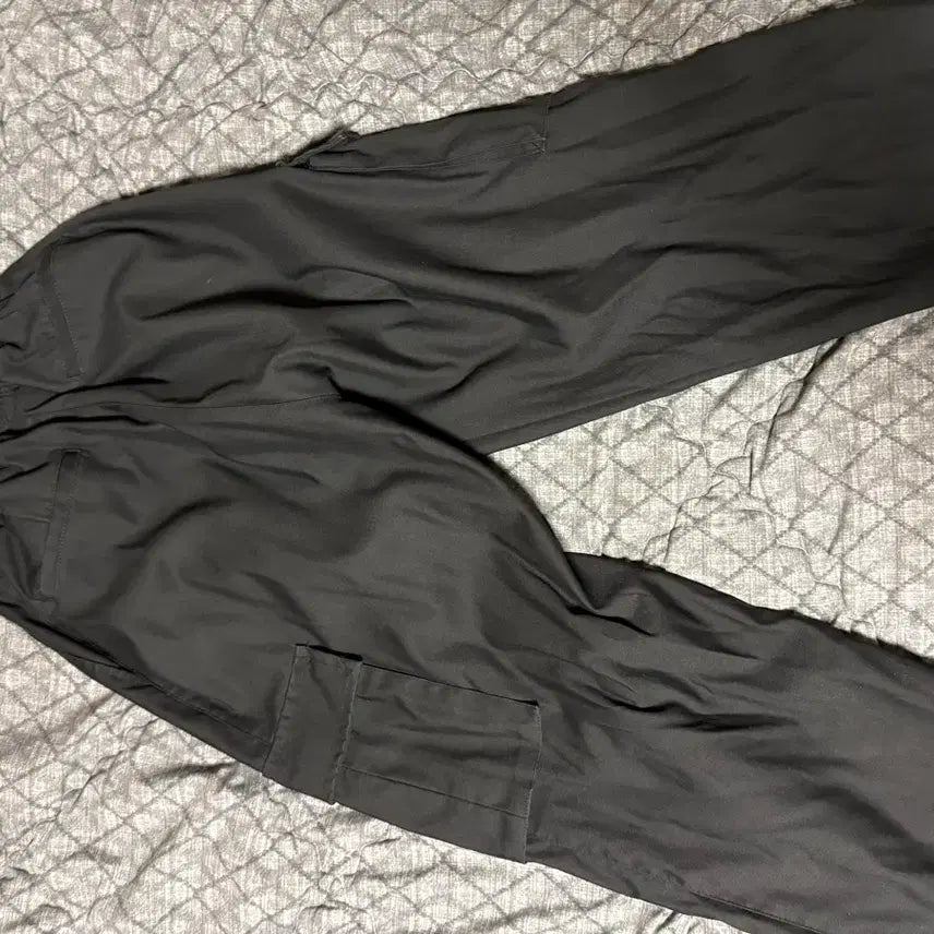 [BUNJANG] Black Cargo Jogger Pants / 블랙 카고 조거팬츠