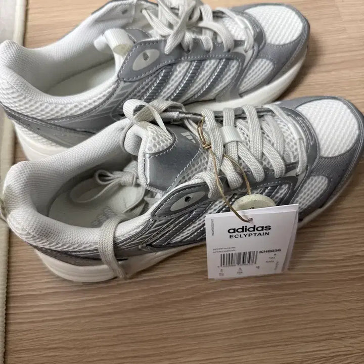 [BUNJANG] Adidas Ecletain White/Silver Shoes (235mm) / 아디다스 이클립테인 화이트/실버 235