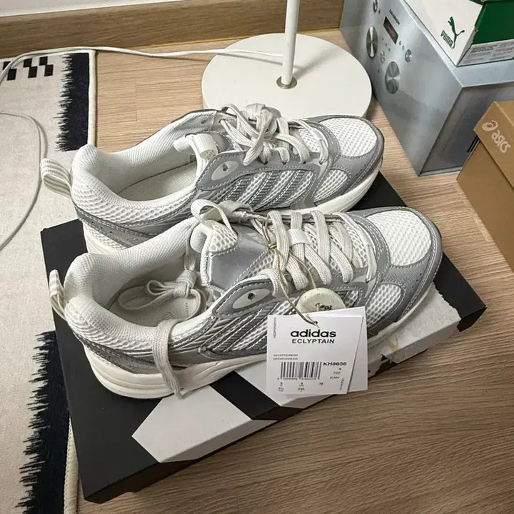 [BUNJANG] Adidas Ecletain White/Silver Shoes (235mm) / 아디다스 이클립테인 화이트/실버 235