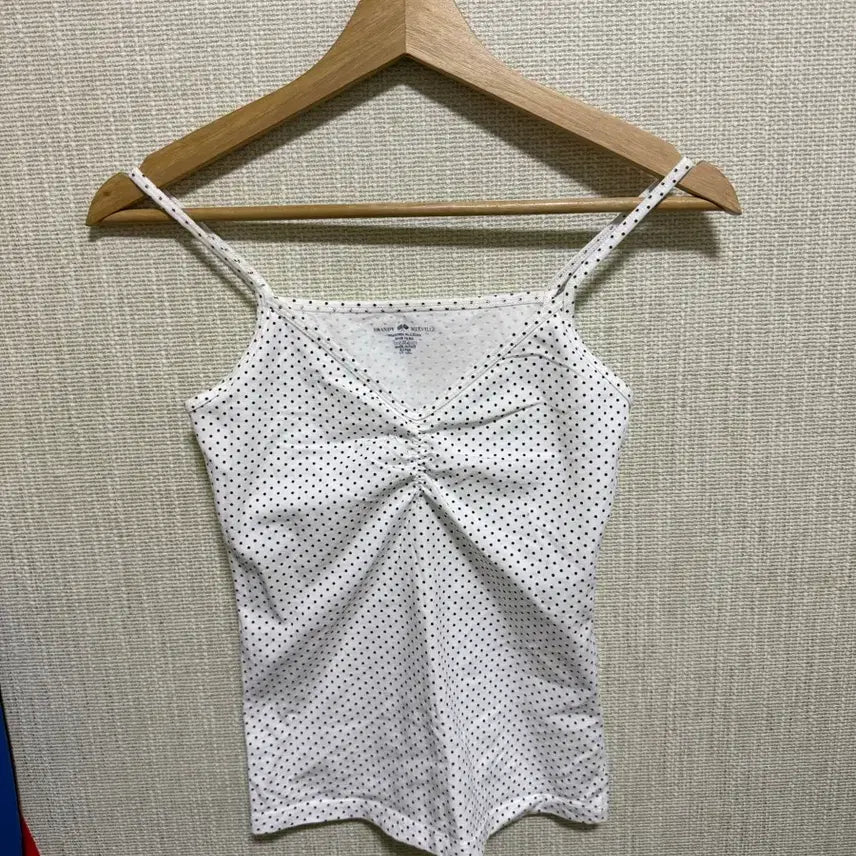 [BUNJANG] Brandy Melville Dot Sleeveless Top / 브랜디멜빌 도트 나시