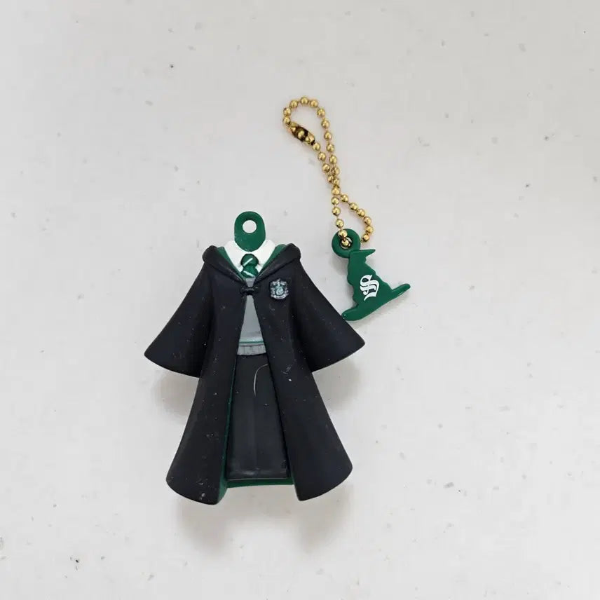 [BUNJANG] Harry Potter Slytherin Gacha Uniform Costume Keyring / 해리포터 슬리데린 가챠 교복 의상 키링 굿즈