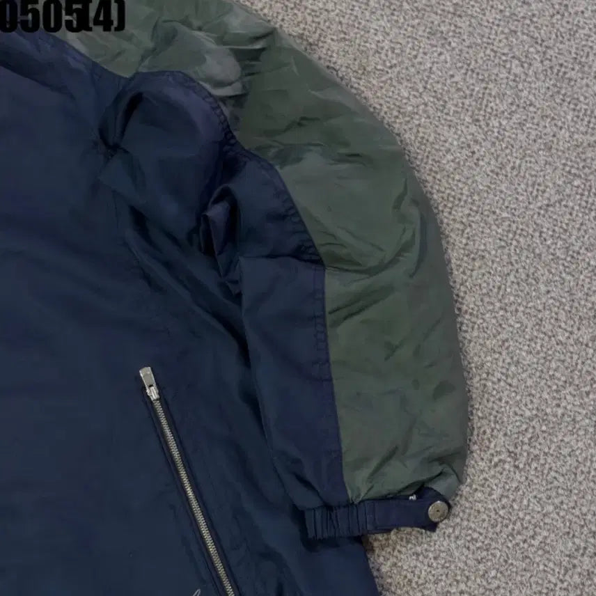 [BUNJANG] Louis Castel Windbreaker Jacket / 루이까스텔 바람막이 110 | 0505