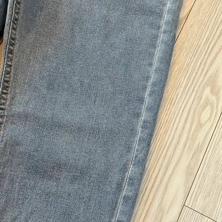 [BUNJANG] Unused Slim Fit Light Wash Denim Pants / 미사용 | 슬림핏 연청 바지