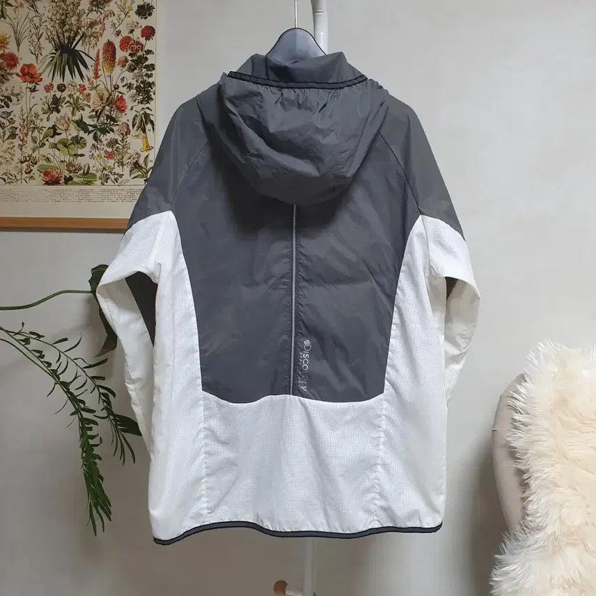 [BUNJANG] Discovery Expedition Lightweight Windbreaker / [105] 디스커버리 익스페디션 경량 바람막이