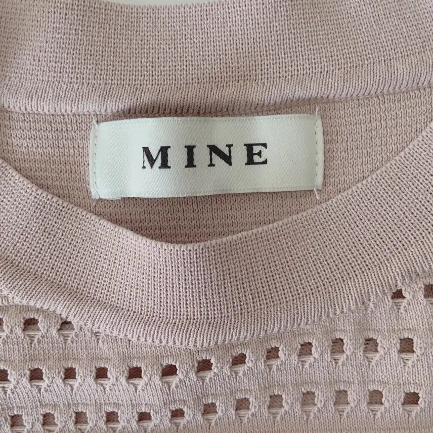 [BUNJANG] MINE Punching Knit Pink / MINE 펀칭 니트 핑크 마인
