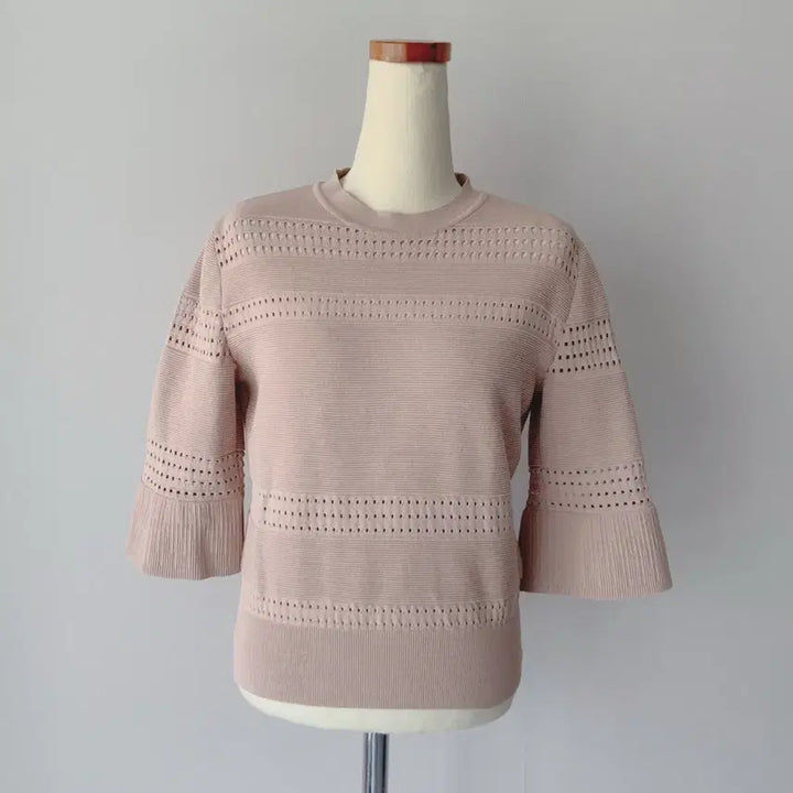 [BUNJANG] MINE Punching Knit Pink / MINE 펀칭 니트 핑크 마인