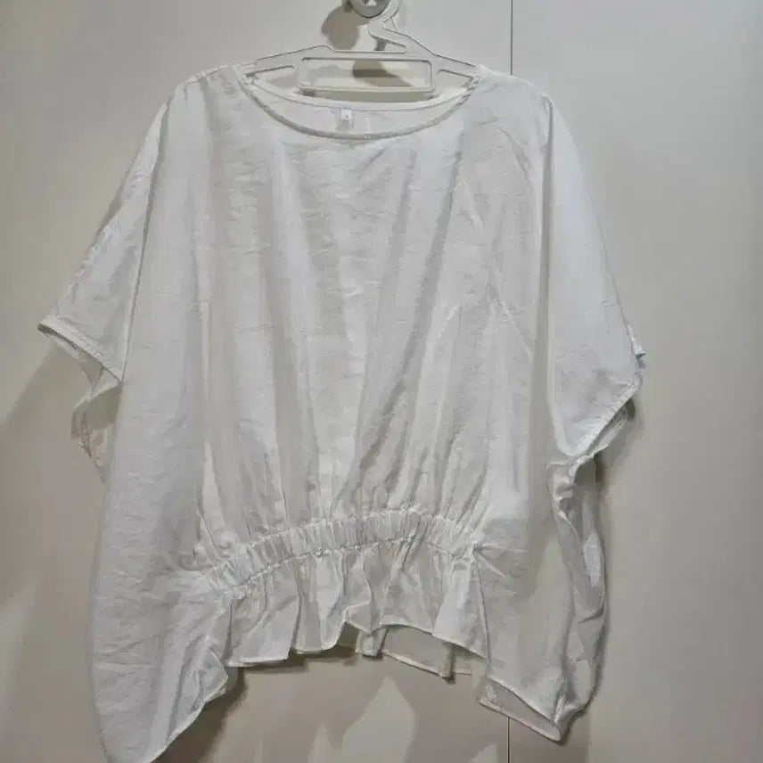 [BUNJANG] White Shirring Blouse One Size / 화이트 셔링 블라우스 프리사이즈
