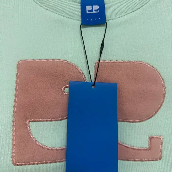[BUNJANG] FRAY FR Logo Crop Sweatshirt / 프라이 FR로고 크롭 스웻셔츠