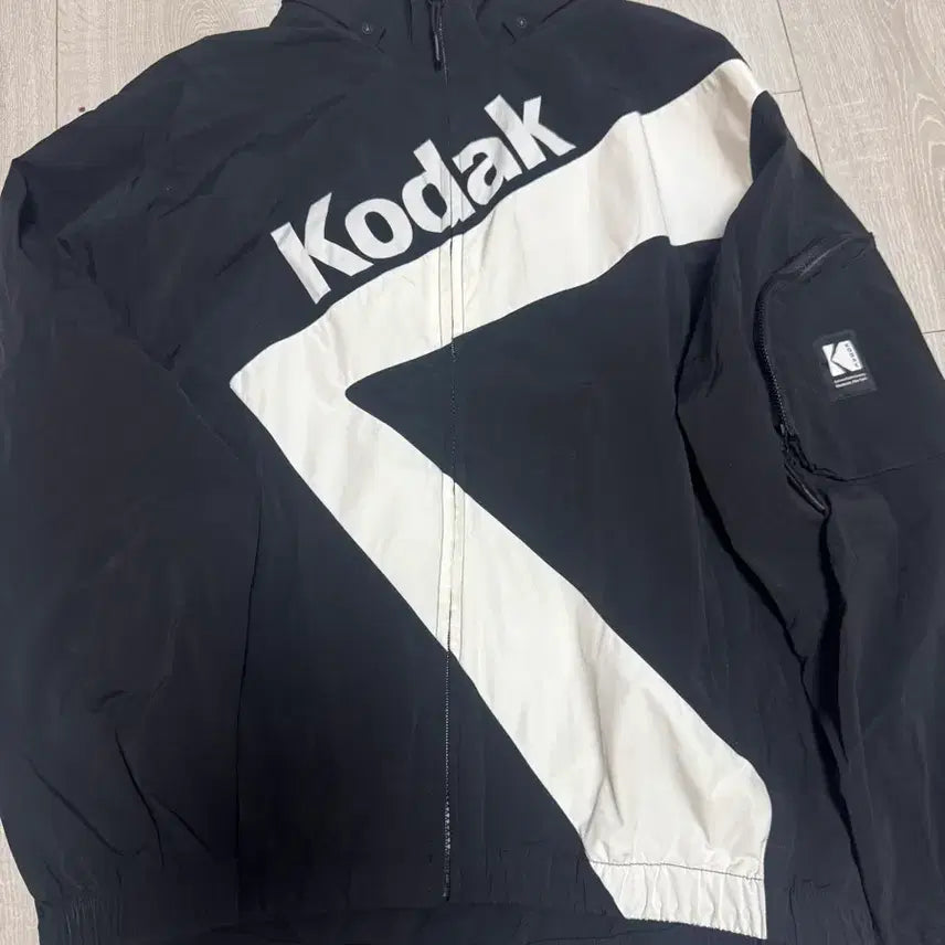 [BUNJANG] Kodak Black Windbreaker Jacket / 코닥 블랙 바람막이