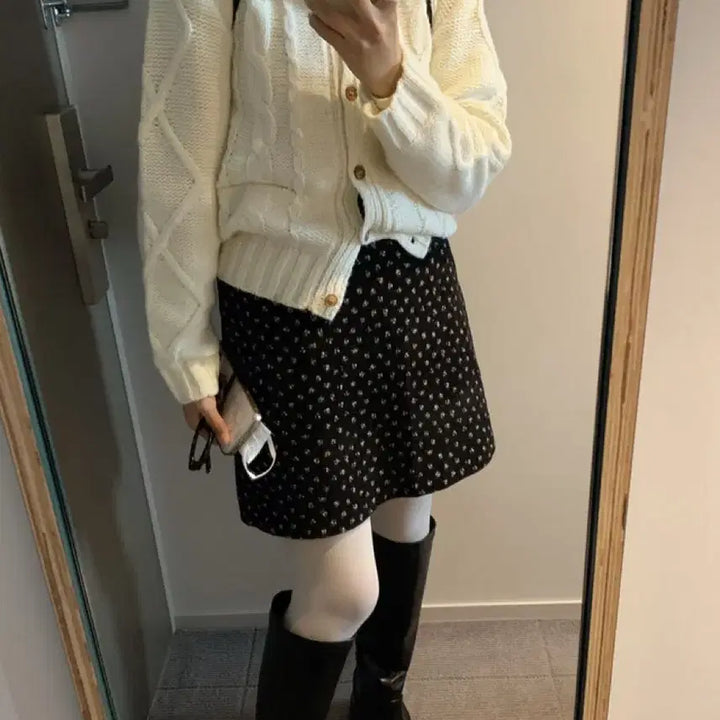 [BUNJANG] Yuiini Flower Corduroy Midi Skirt / 유이니 플라워 코듀로이 미디 스커트