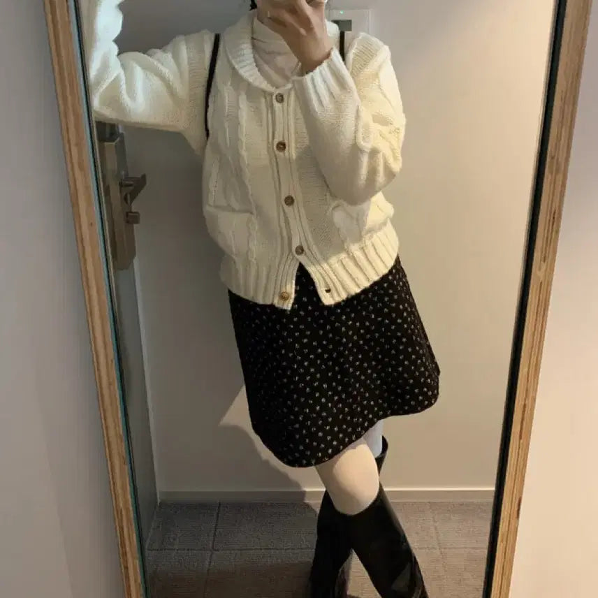 [BUNJANG] Yuiini Flower Corduroy Midi Skirt / 유이니 플라워 코듀로이 미디 스커트