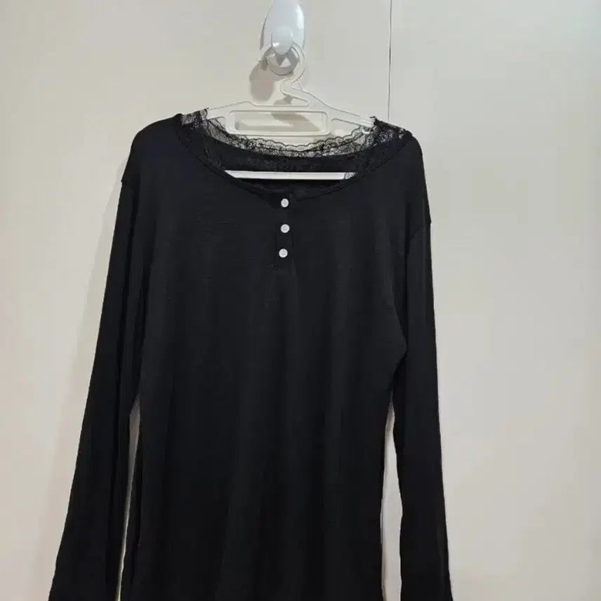 [BUNJANG] Black Lace Long Sleeve T-Shirt / 레이스 블랙 긴팔 티셔츠