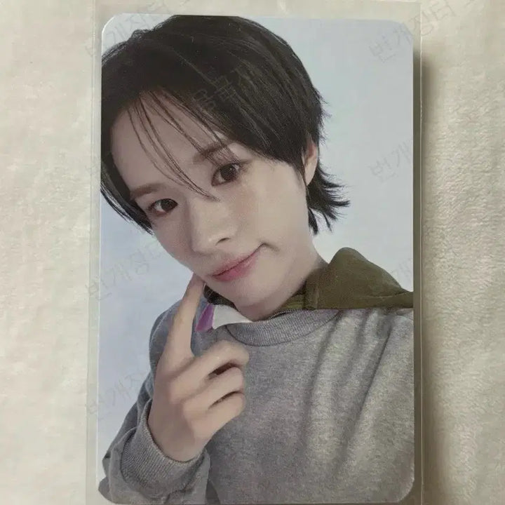 [BUNJANG] TWS NO TRAGEDY KREAM POB Photocard (Kyungmin) / NO TRAGEDY 투어스 경민 크림 미공포 특전 포카