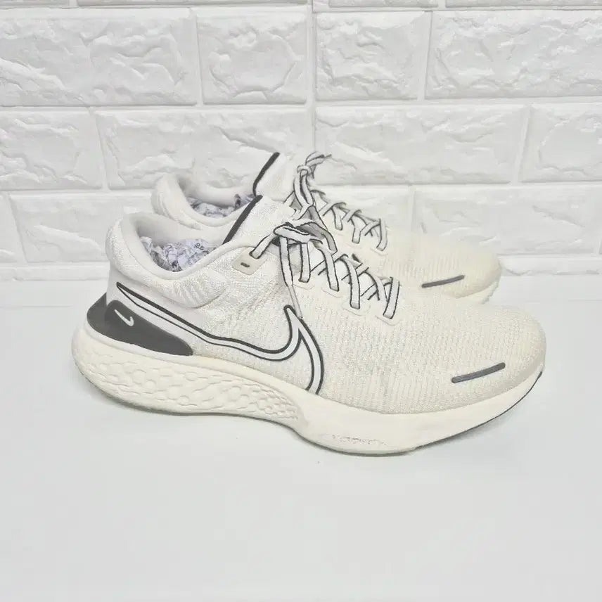 [BUNJANG] Nike ZoomX Invincible Run Flyknit 2 Shoes / 나이키 295 줌X 인빈시블 런 플라이니트 2
