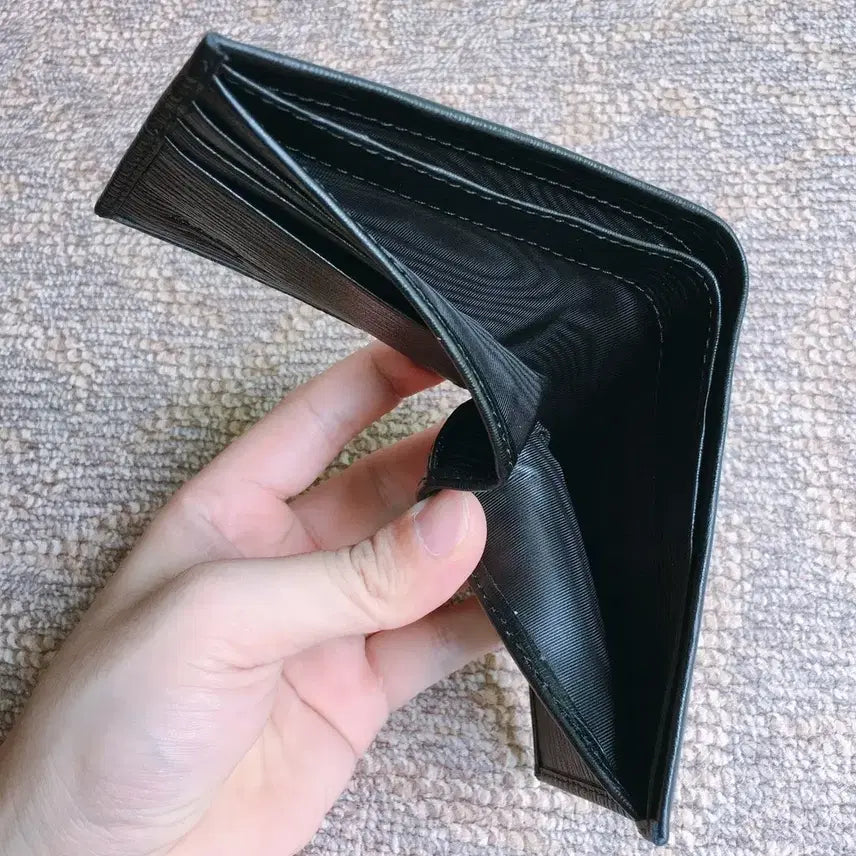[BUNJANG] Salvatore Ferragamo Bifold Wallet Black / 페라가모 반지갑 블랙