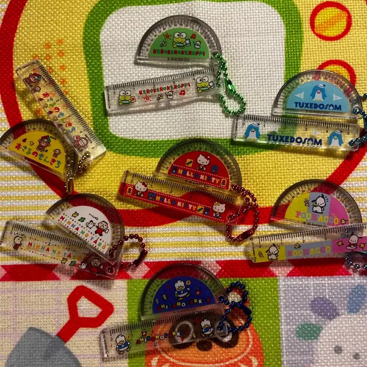 [BUNJANG] Sanrio Mini Protractor &amp; Ruler Keychain Gacha / 산리오 각도기 미니자 필기구 키링 가챠