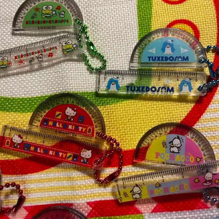 [BUNJANG] Sanrio Mini Protractor &amp; Ruler Keychain Gacha / 산리오 각도기 미니자 필기구 키링 가챠
