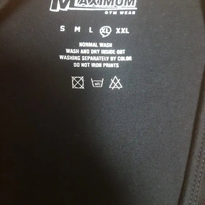 [BUNJANG] Sleeveless Top / 멕시멈 나시