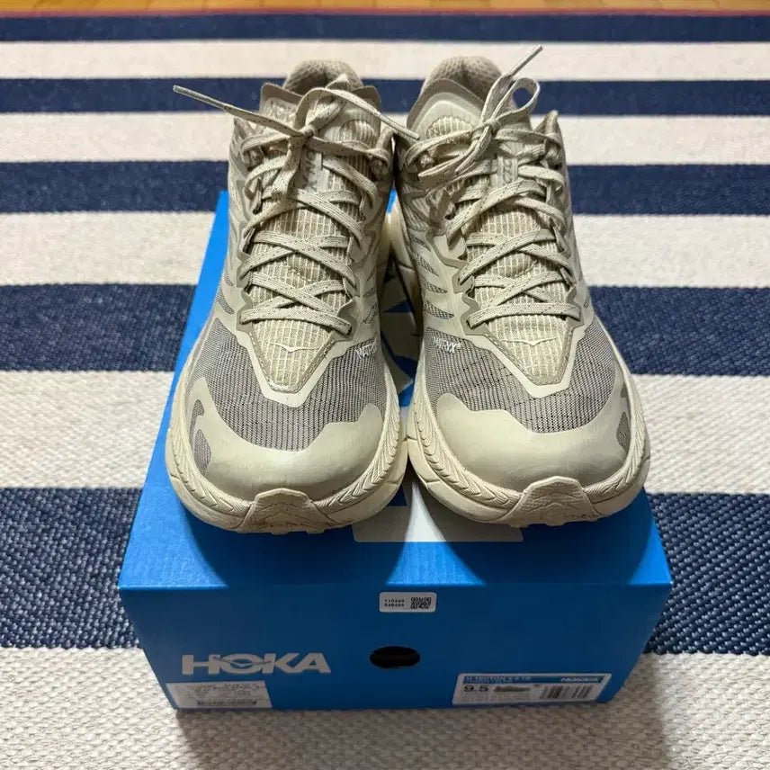 [BUNJANG] Hoka Tecton 2 Lightweight Running Shoes / [275] 호카 텍톤2 라이트 베이지 거의 새것