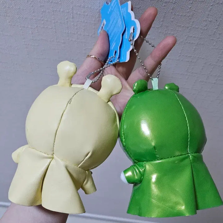 [BUNJANG] Chiikawa Raincoat Plush Keychains (Yellow/Green) Set / 우비치이카와 인형 키링 (노랑/초록) 세트