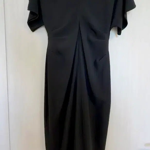 [BUNJANG] Michaa Draped Shirring Sleeve Black Maxi Dress / 미샤 MICHAA 드레이프 셔링 소매 포인트 블랙 롱원피스