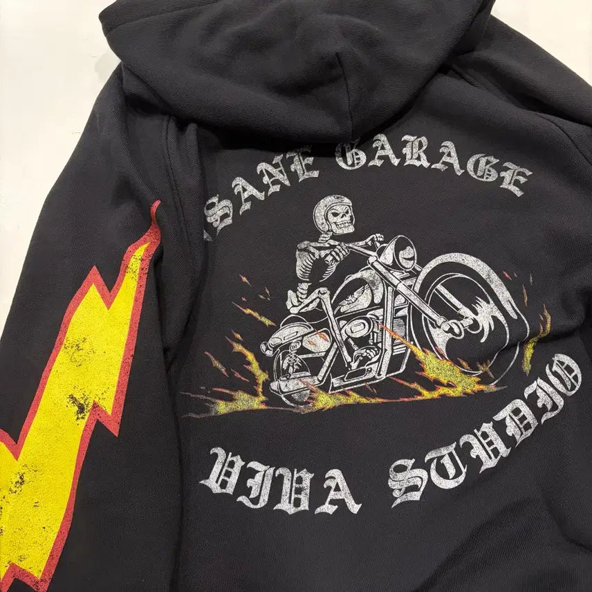 [BUNJANG] Insane Garage Biker Black Motorcycle Printing Hoodie / [L] 인세인개러지 바이커 블랙 오토바이 프린팅 후드티
